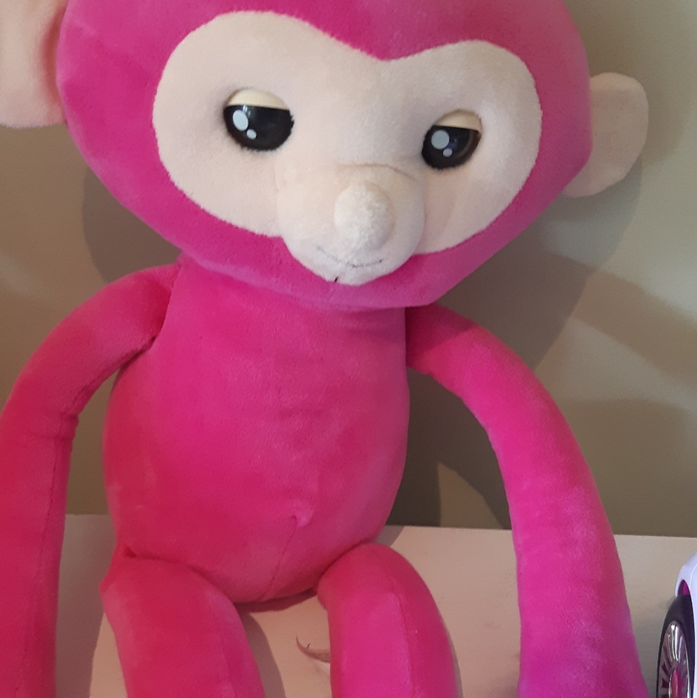Large talking Fingerlings